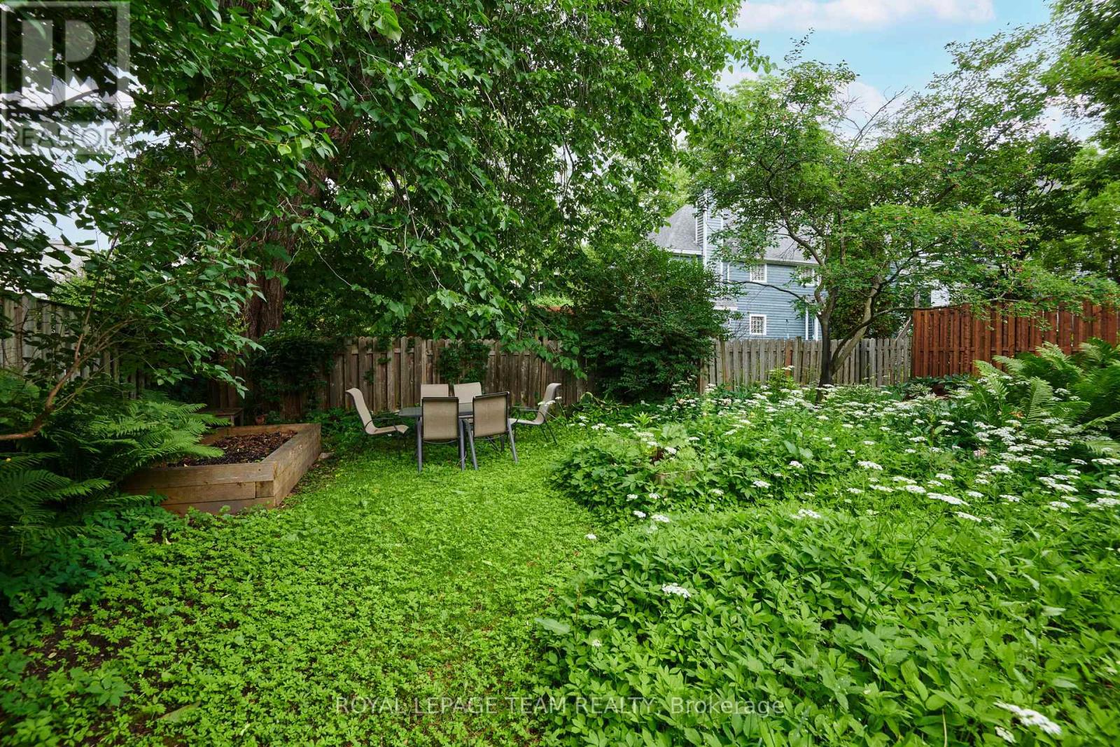 40 GROSVENOR AVENUE - 34