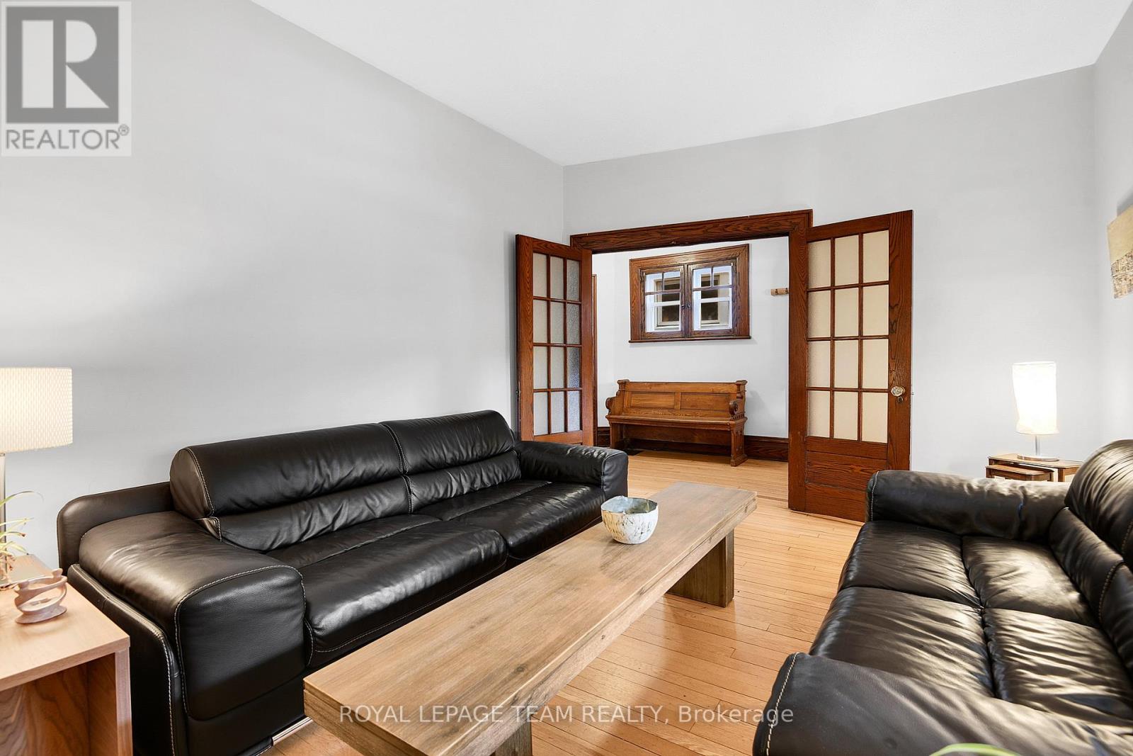 40 GROSVENOR AVENUE - 7