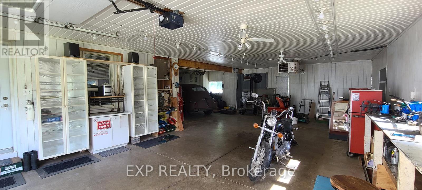 3620 CARRIERE ROAD - 22