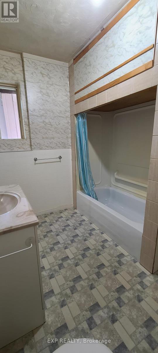3620 CARRIERE ROAD - 9