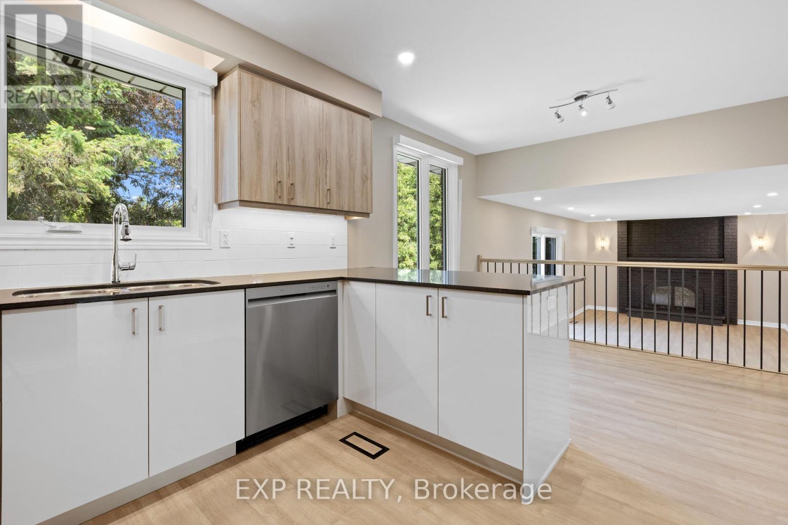 4 Bed, 4 Bath House for Rent in Ottawa – 869 MARYLAND AVENUE, Ottawa – MLS# X13483004 - Image 13