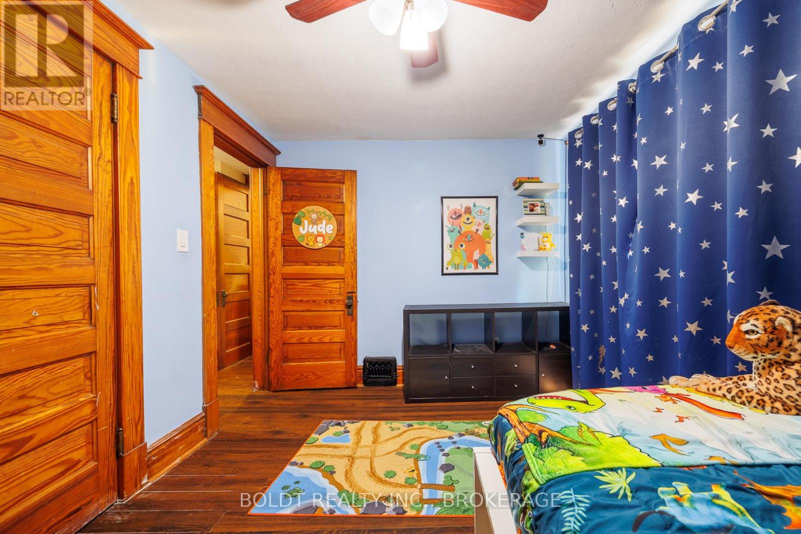 5285 THIRD AVENUE - 14