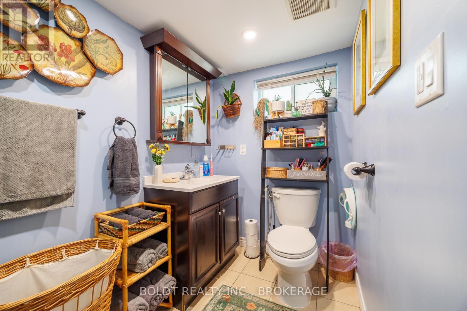 5285 THIRD AVENUE - 19
