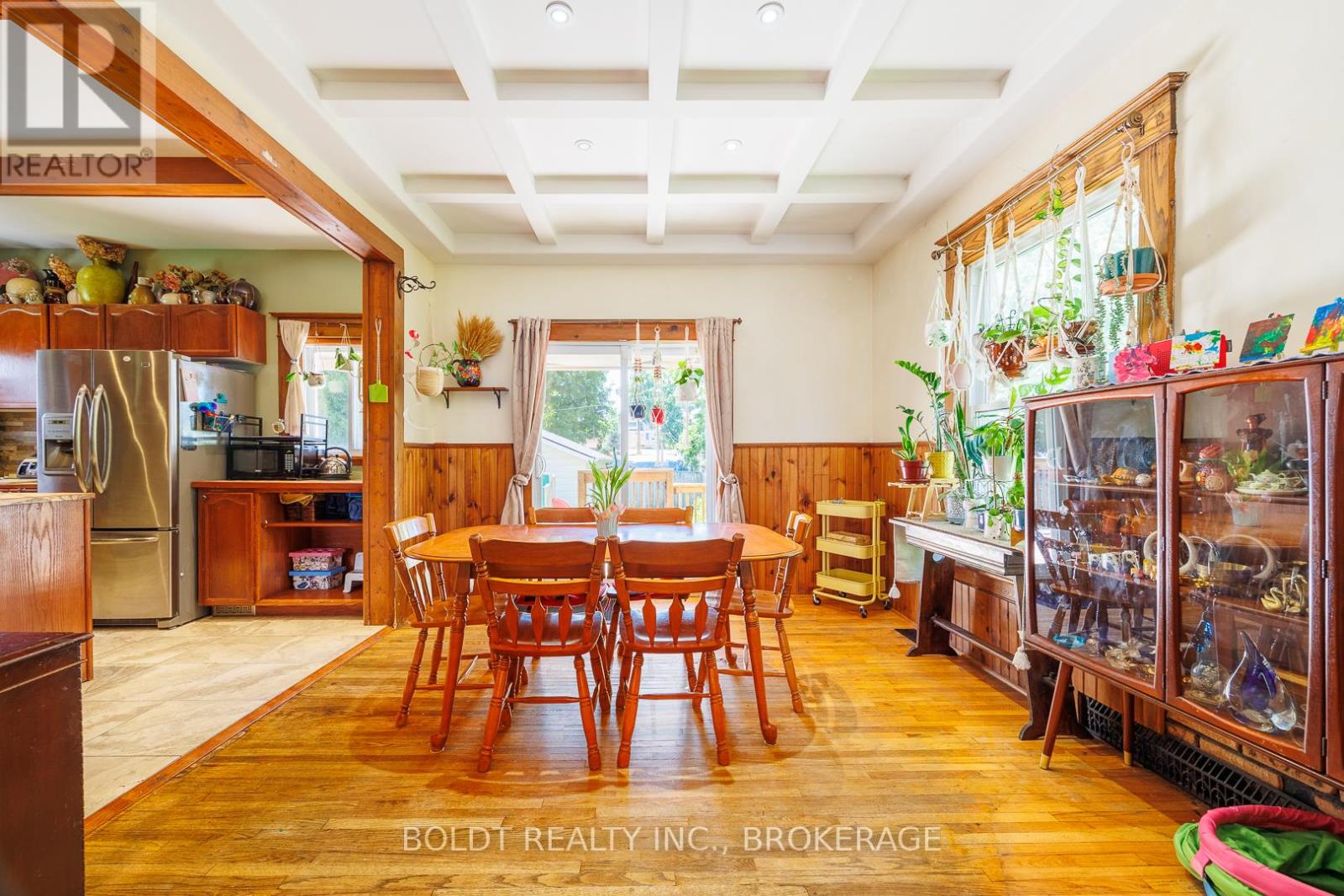 5285 THIRD AVENUE - 8
