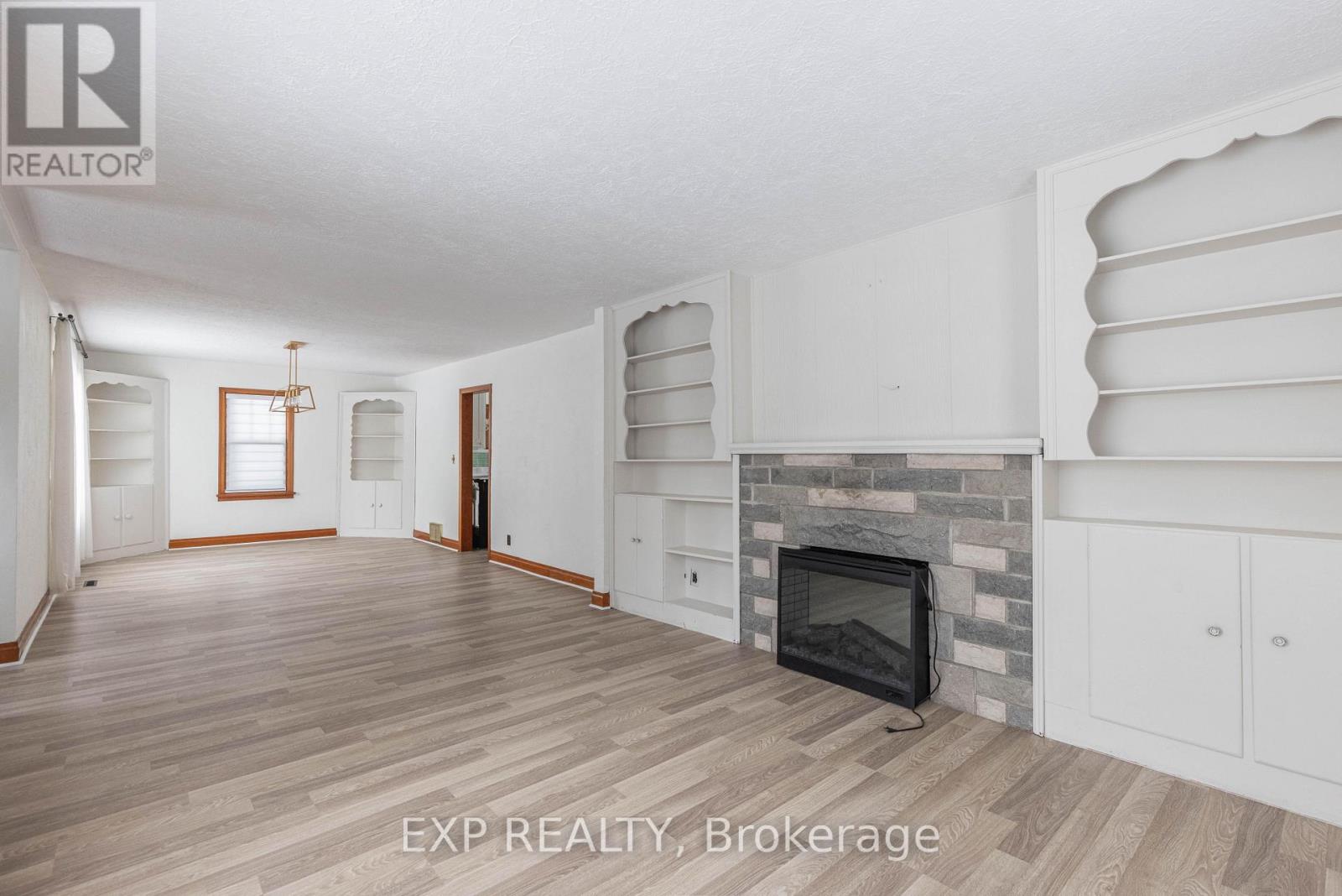 412 SOUTH PELHAM ROAD - 7