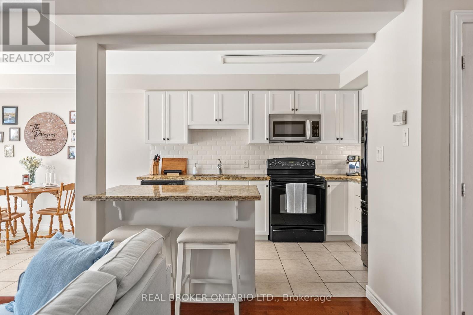 138 EDENROCK DRIVE - 11