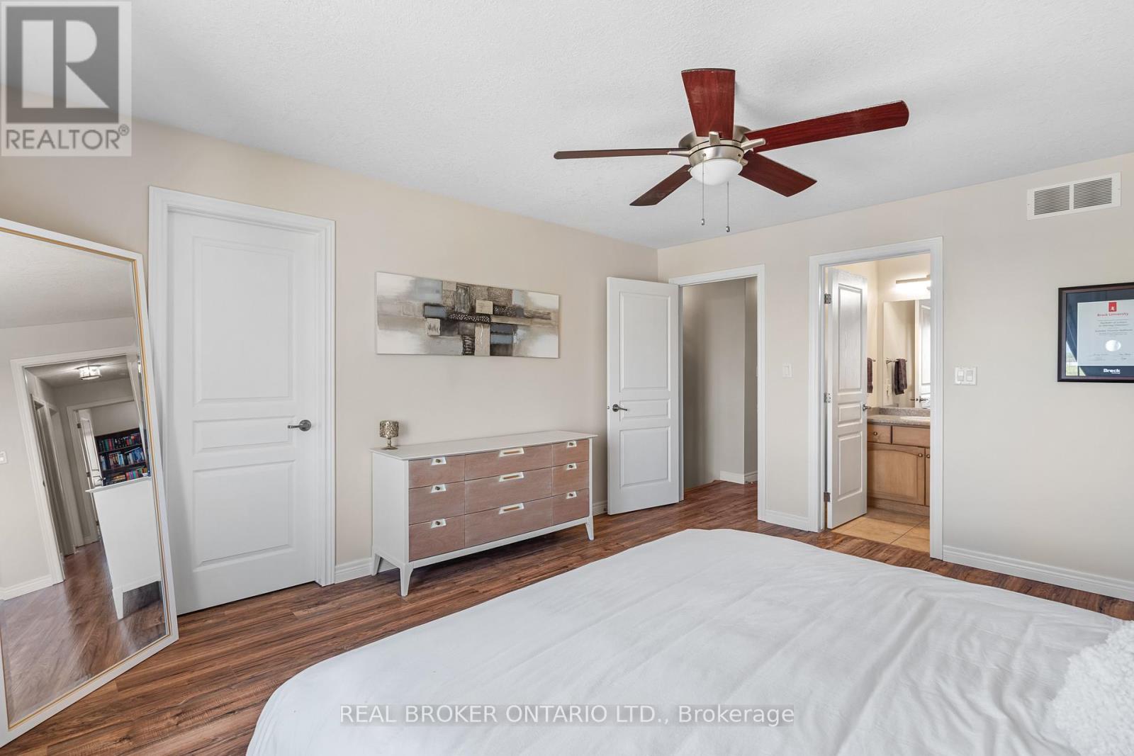 138 EDENROCK DRIVE - 15