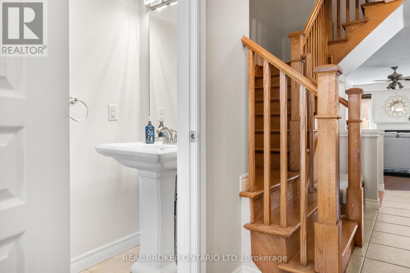 138 EDENROCK DRIVE - 6