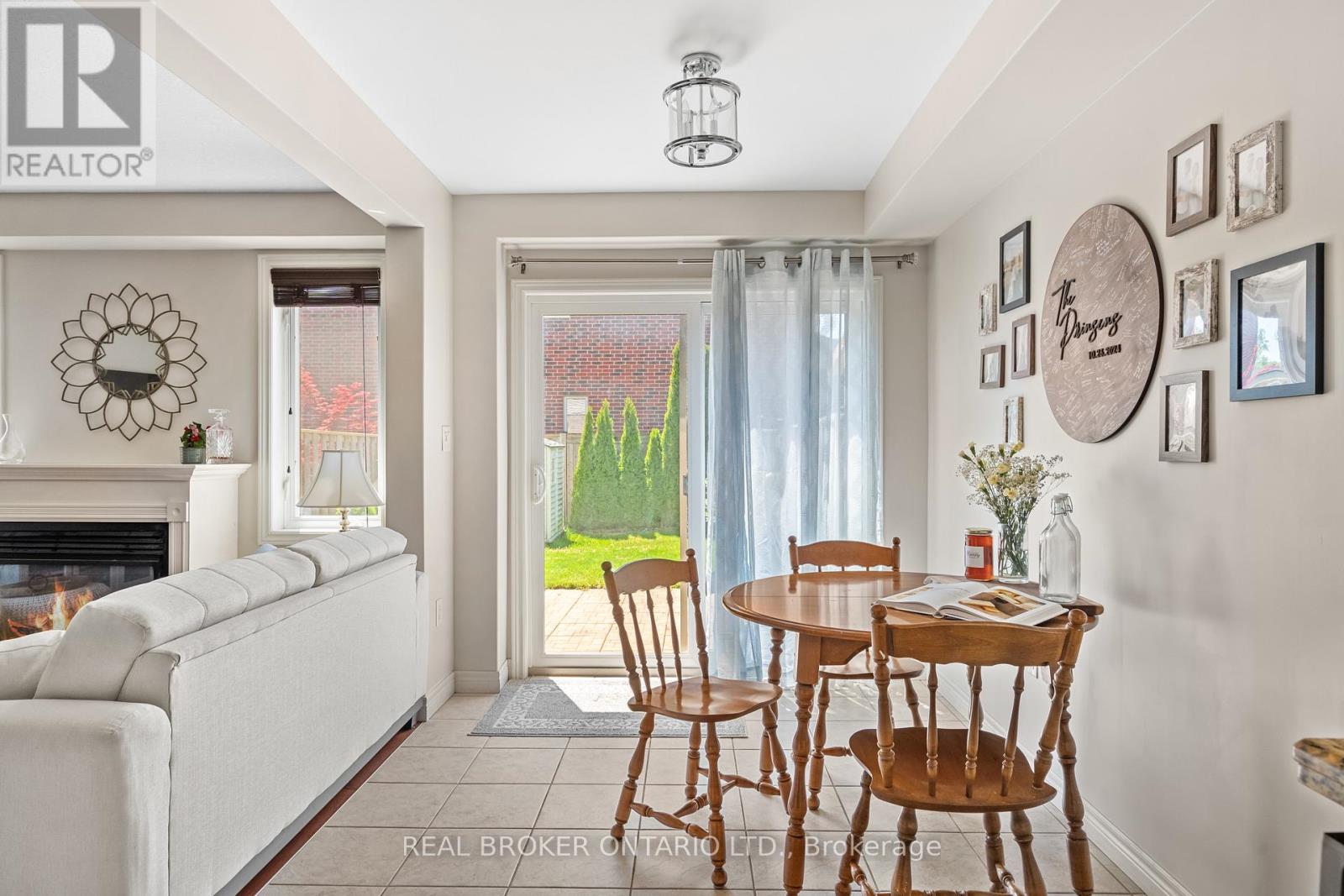 138 EDENROCK DRIVE - 9