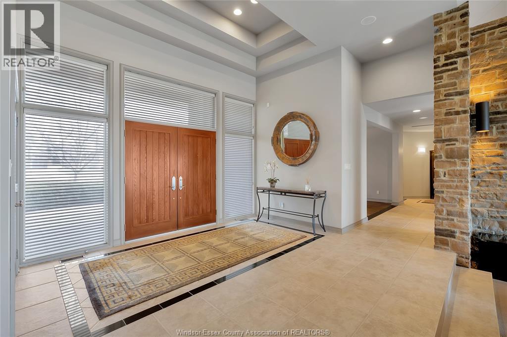 30 EMERALD LANE - 5