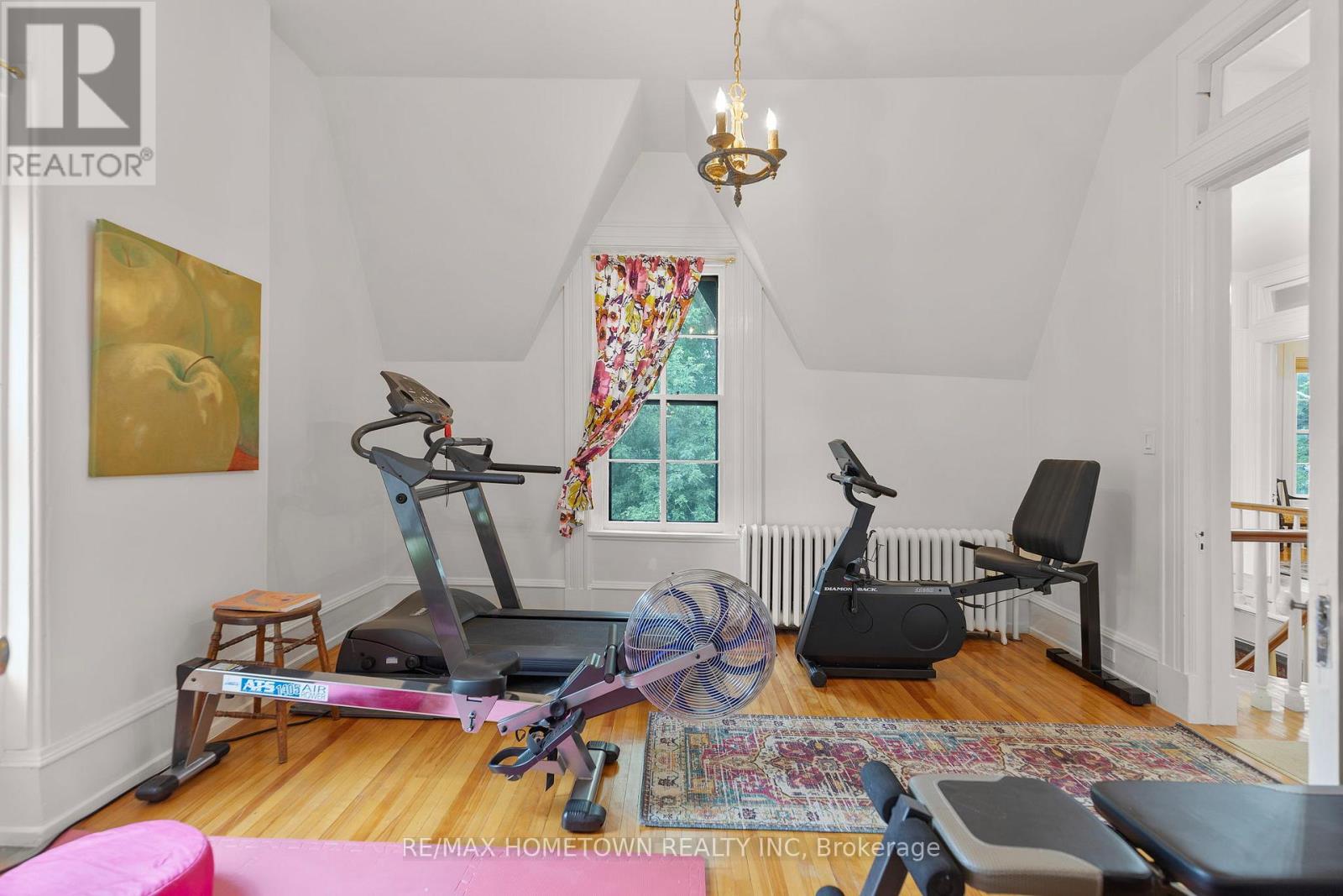 157 DIBBLE STREET W - 32