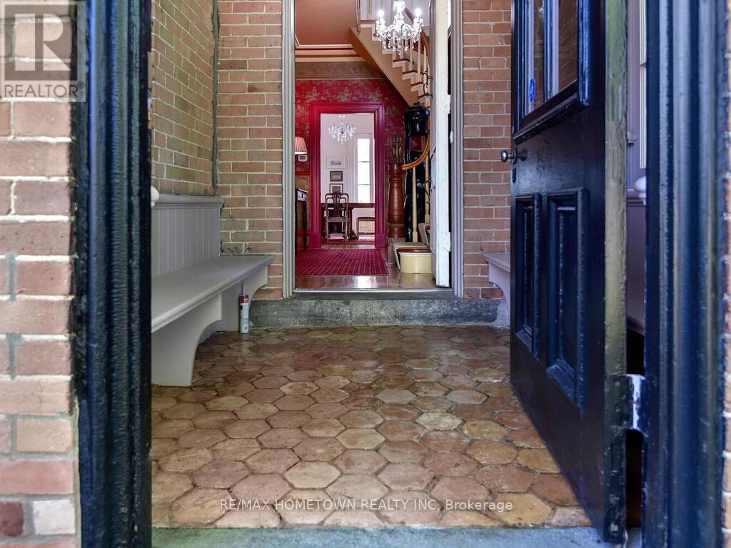 157 DIBBLE STREET W - 7