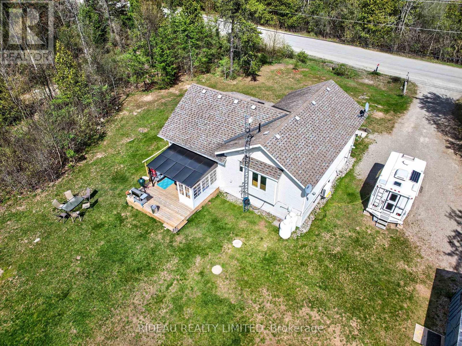 44 BLANCHARDS HILL ROAD - 42