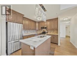 304 - 1 Chamberlain Crescent, Collingwood, ON L9Y0X7 Photo 9