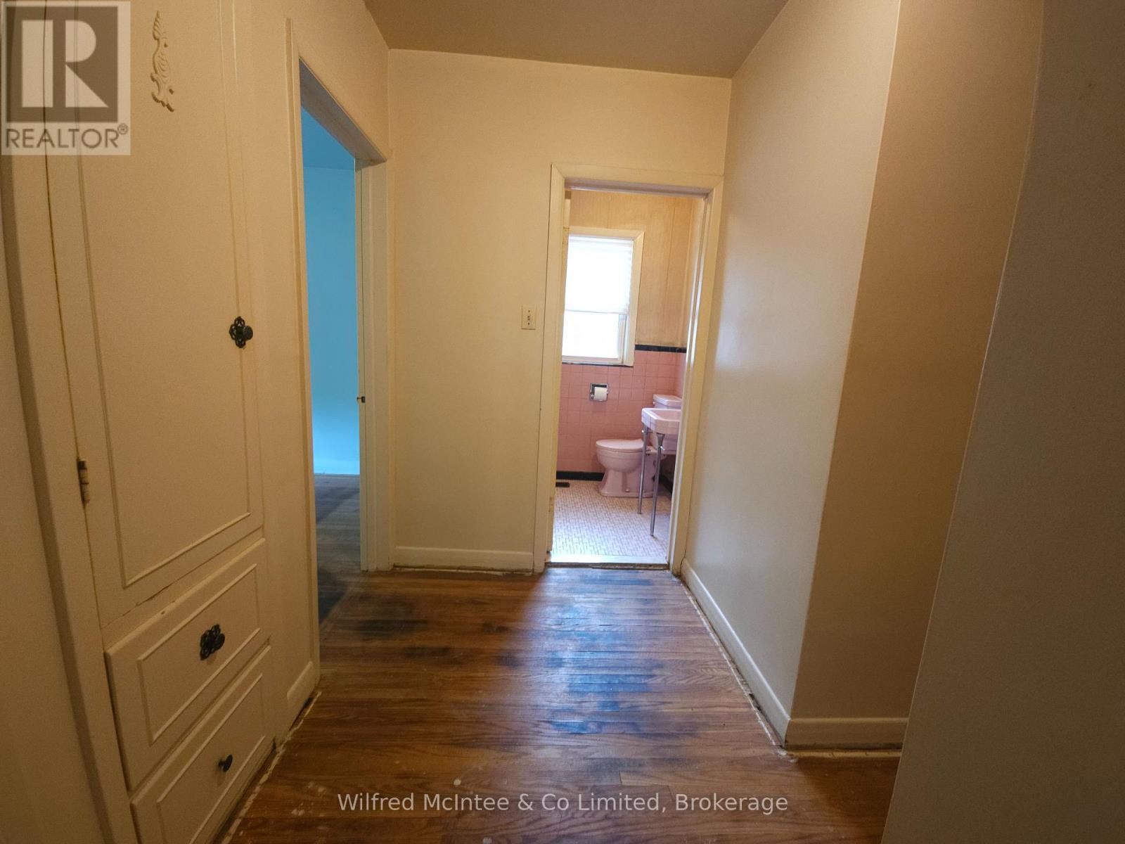 69 HALIBURTON AVENUE - 14