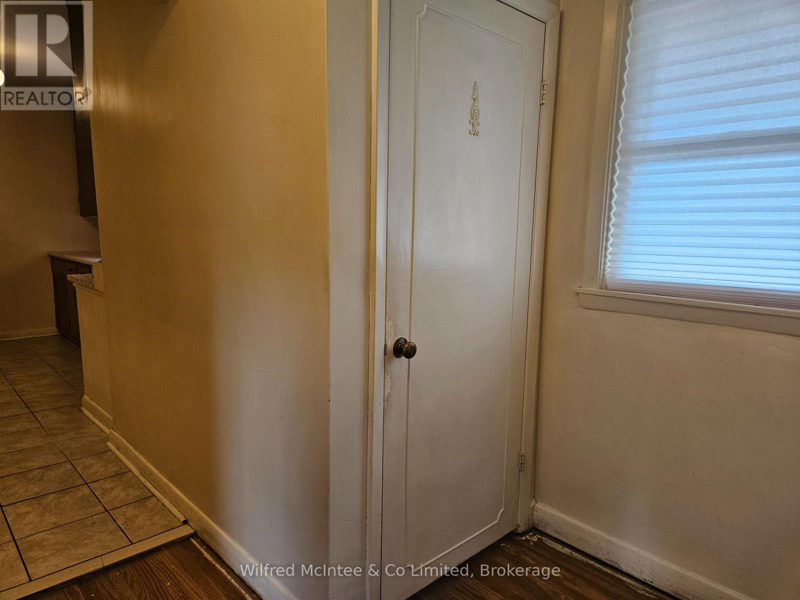 69 HALIBURTON AVENUE - 23