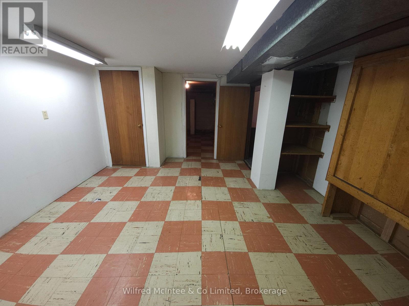69 HALIBURTON AVENUE - 30