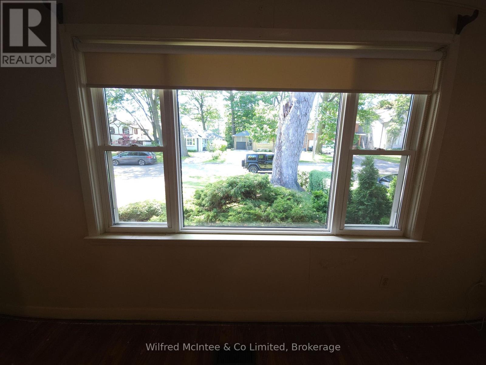 69 HALIBURTON AVENUE - 4
