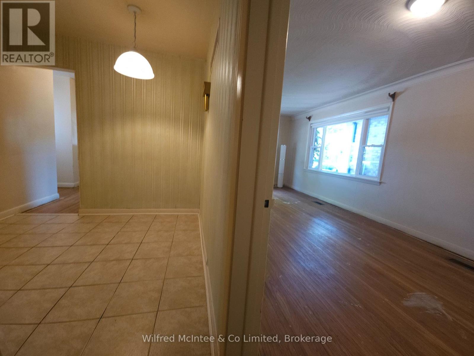 69 HALIBURTON AVENUE - 8