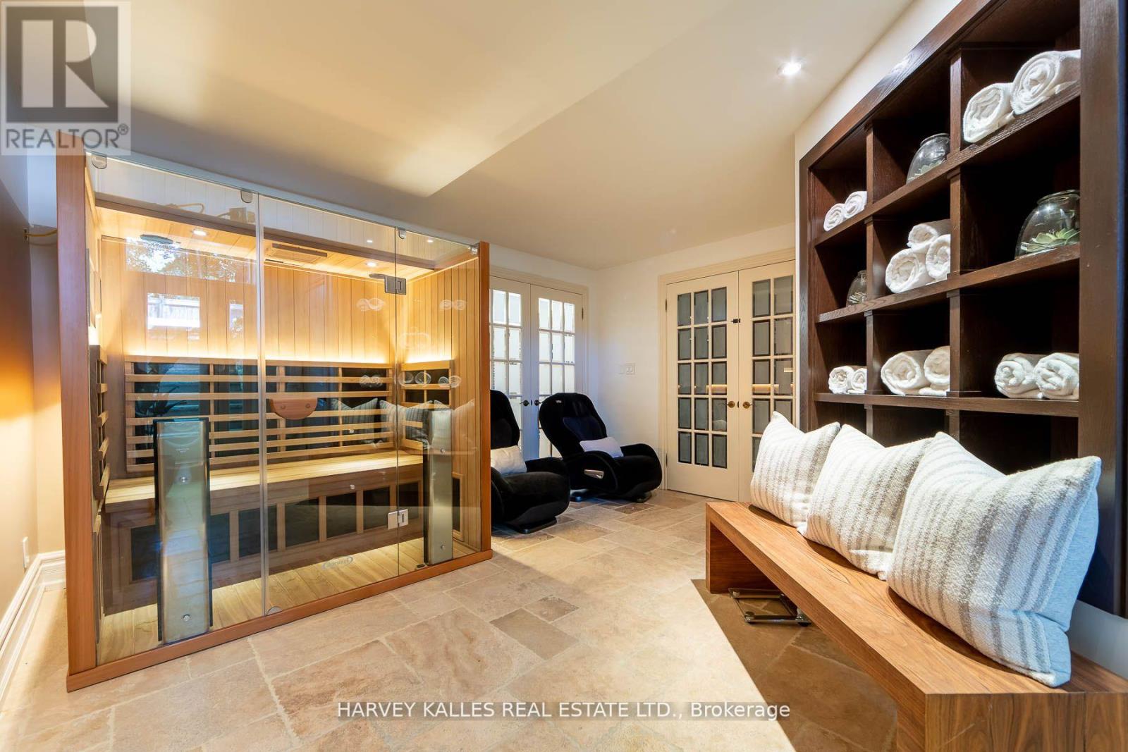 48 WIMPOLE DRIVE - 25