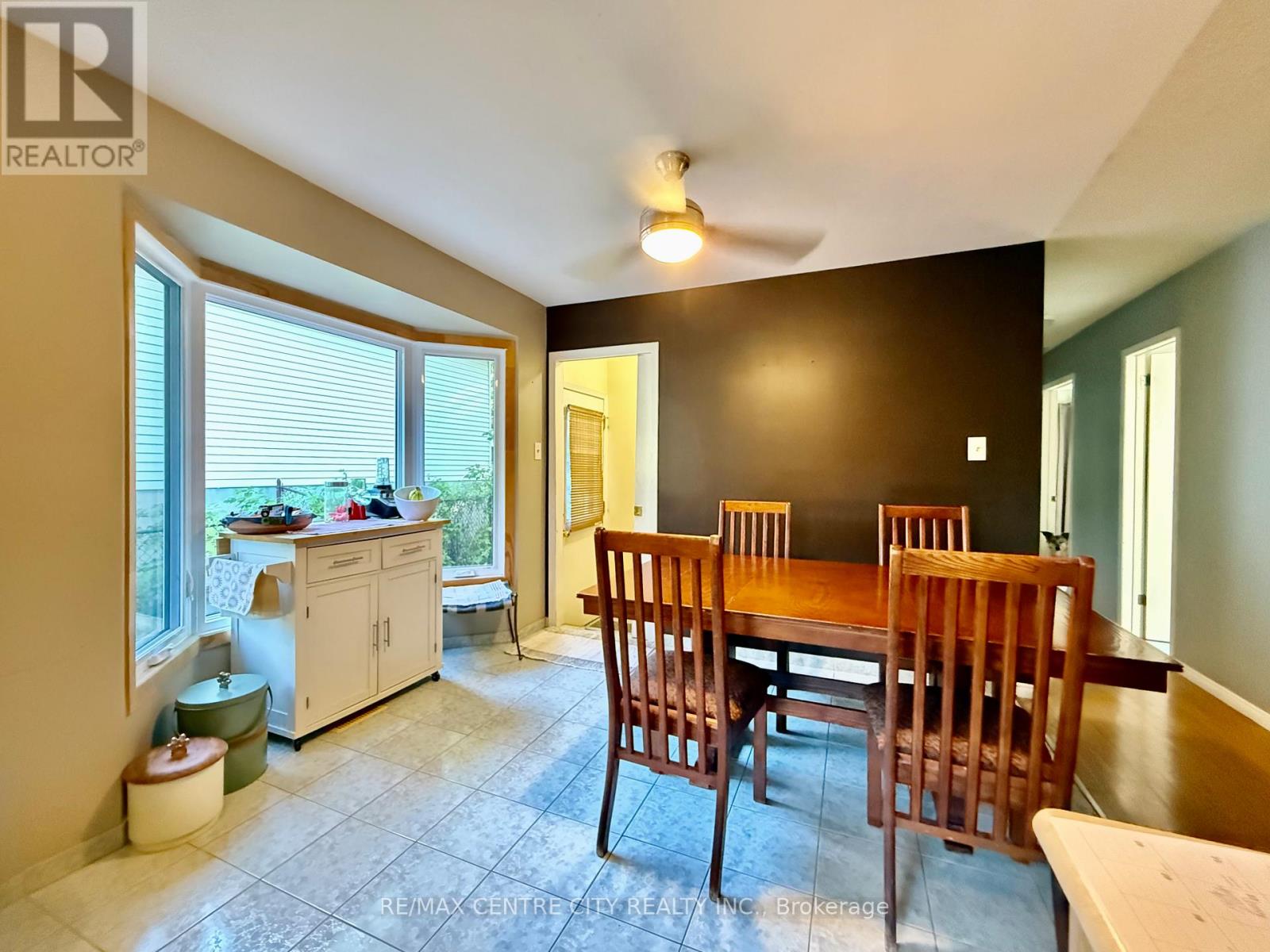 228 POCHARD LANE - 8
