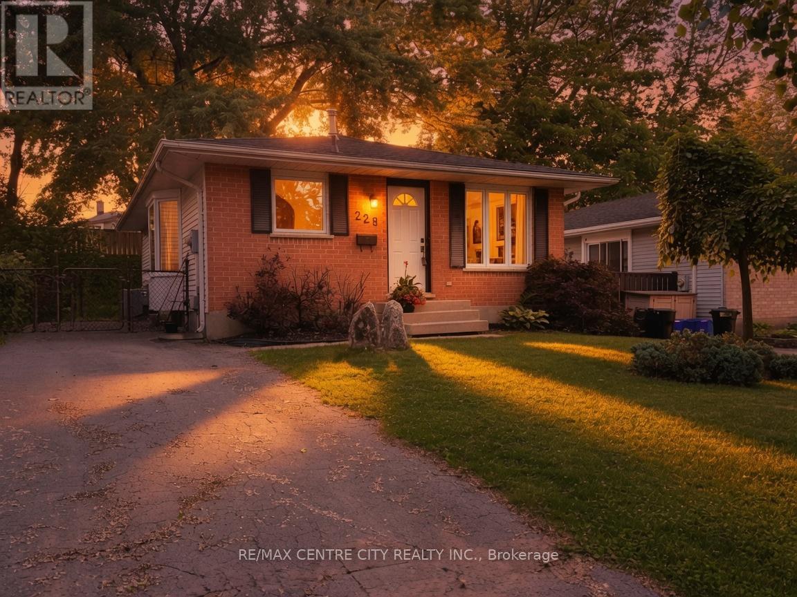 228 POCHARD LANE - 25