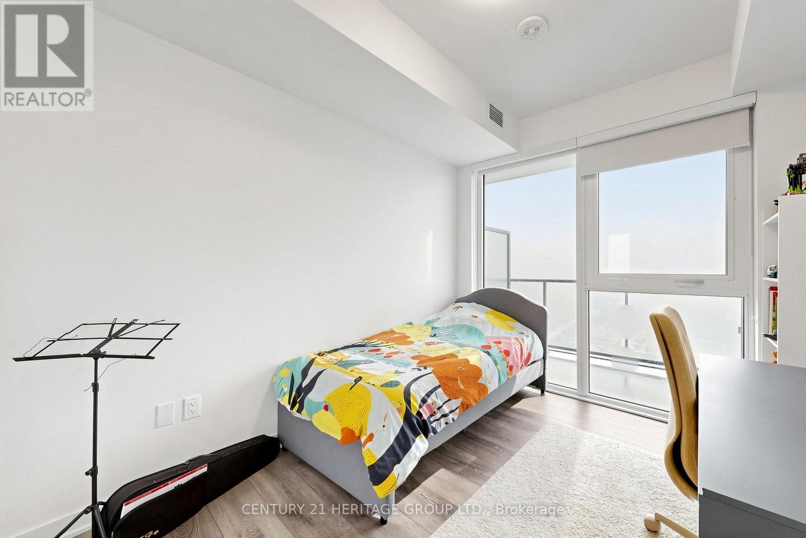 #2308 105 ONEIDA CRESCENT - 23