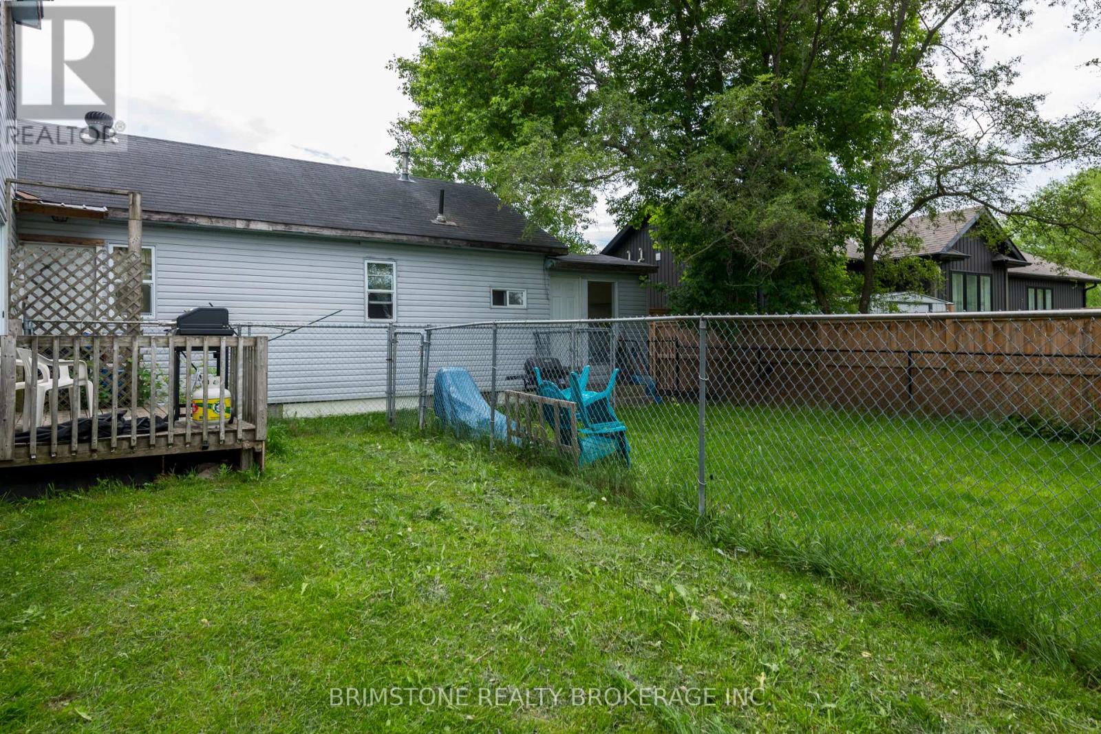 24 BRENTWOOD ROAD - 29