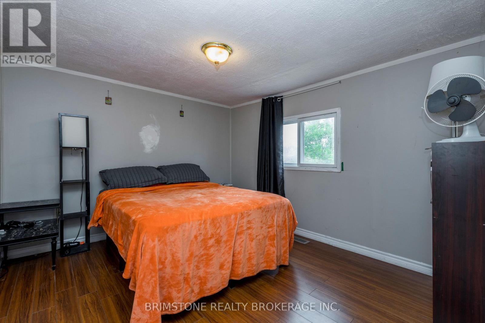24 BRENTWOOD ROAD - 39