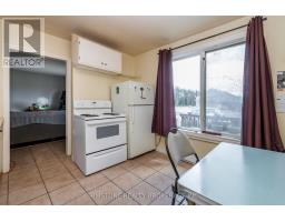 Living room - 24 Brentwood Road, Essa, ON L0M1B2 Photo 6