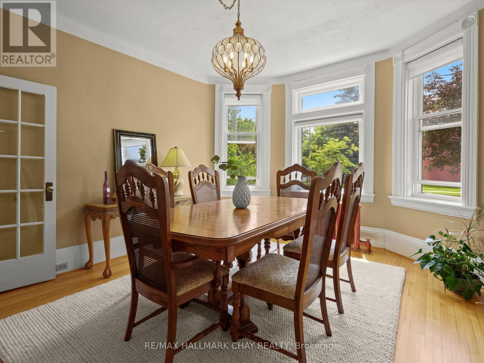 102 WELLINGTON STREET E - 5