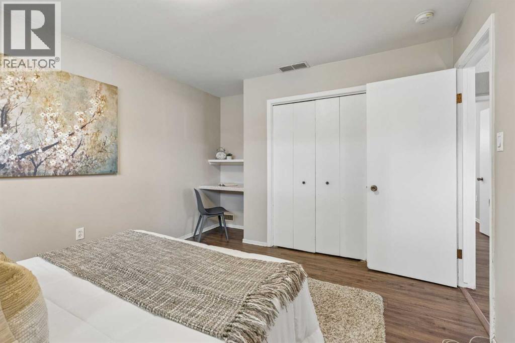 Legal Suite 2nd bedroom Desk area