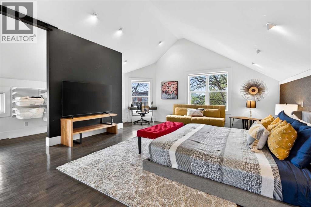 714 7 Avenue NE - 25