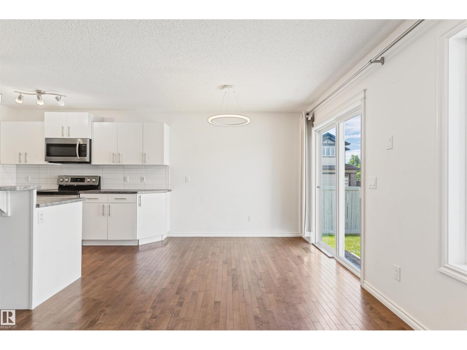 17130 7A AV SW - 10