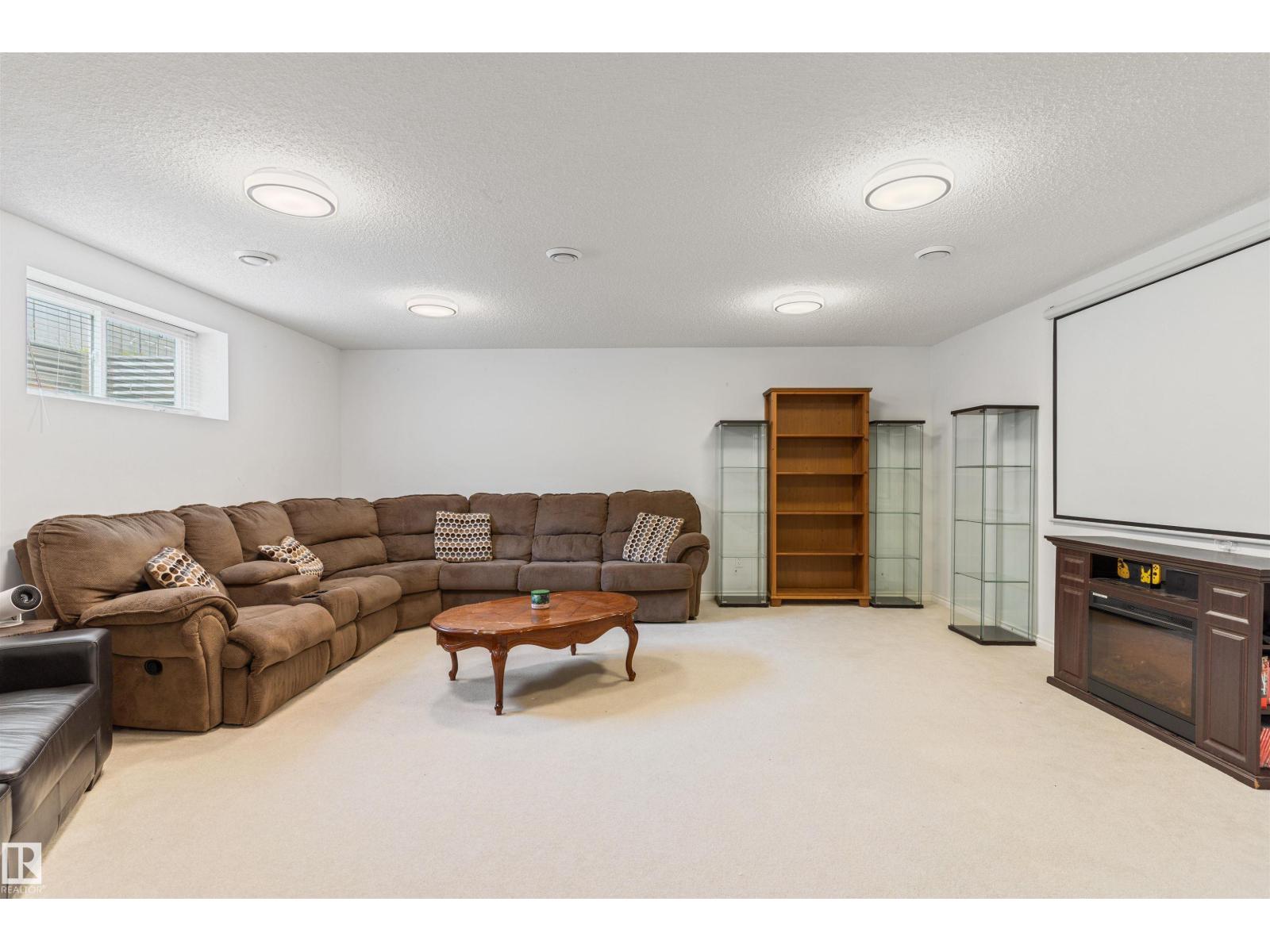 17130 7A AV SW - 24