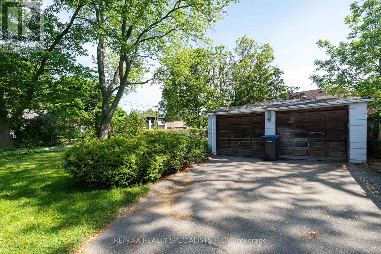 1481 GARNET AVENUE - 10