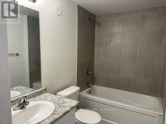 #1 15 FIELDRIDGE CRESCENT - 11