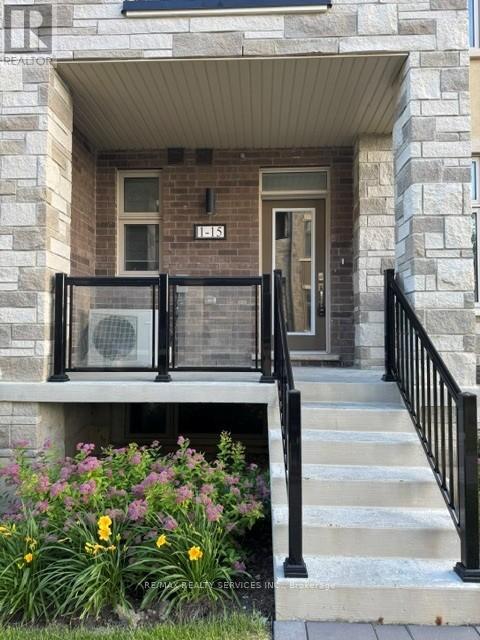 #1 15 FIELDRIDGE CRESCENT - 2