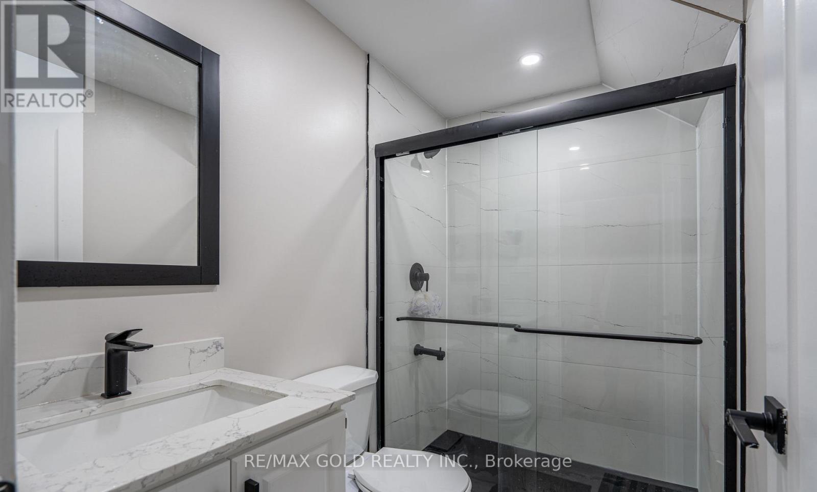 19 EAGLERIDGE DRIVE - 48
