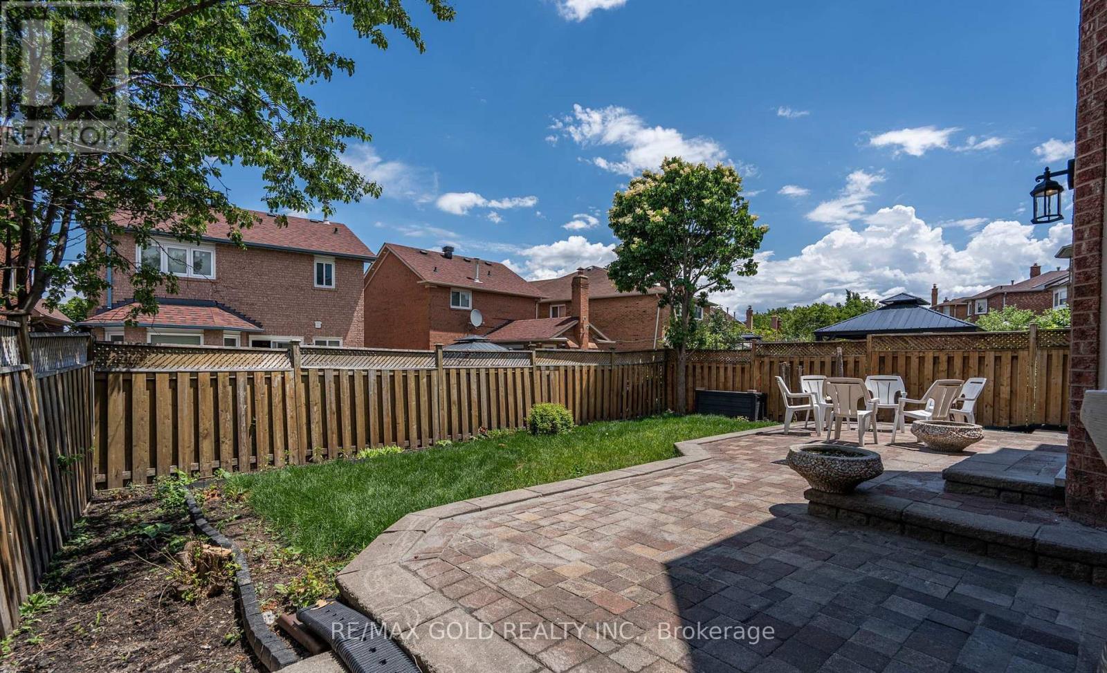 19 EAGLERIDGE DRIVE - 49