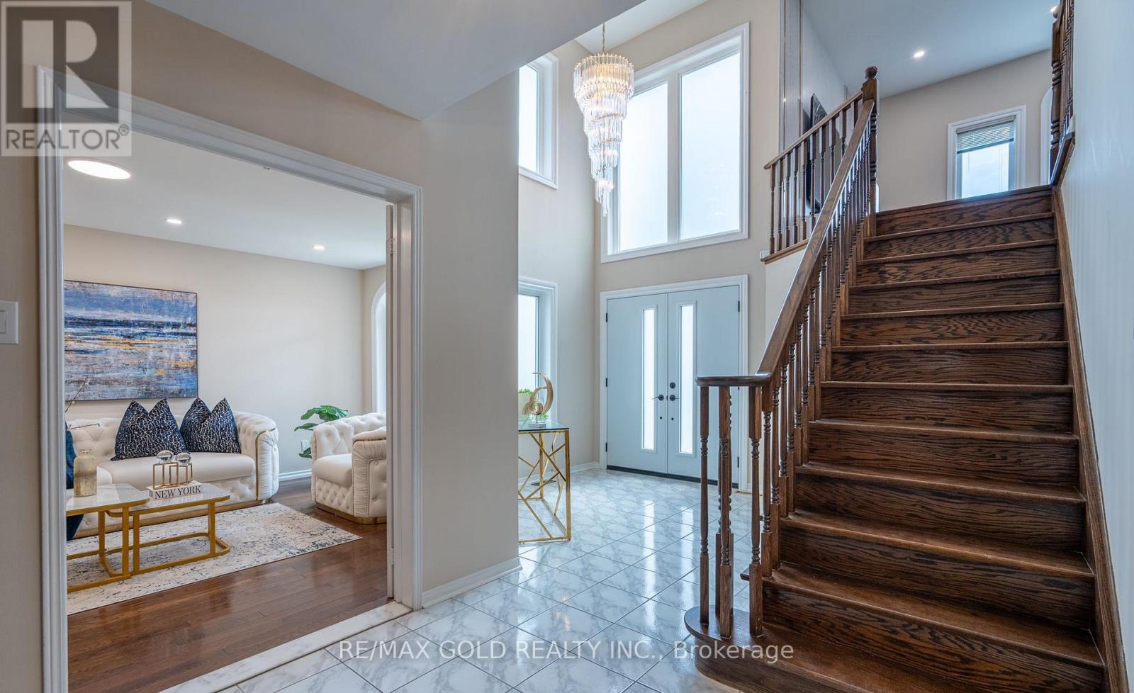 19 EAGLERIDGE DRIVE - 7