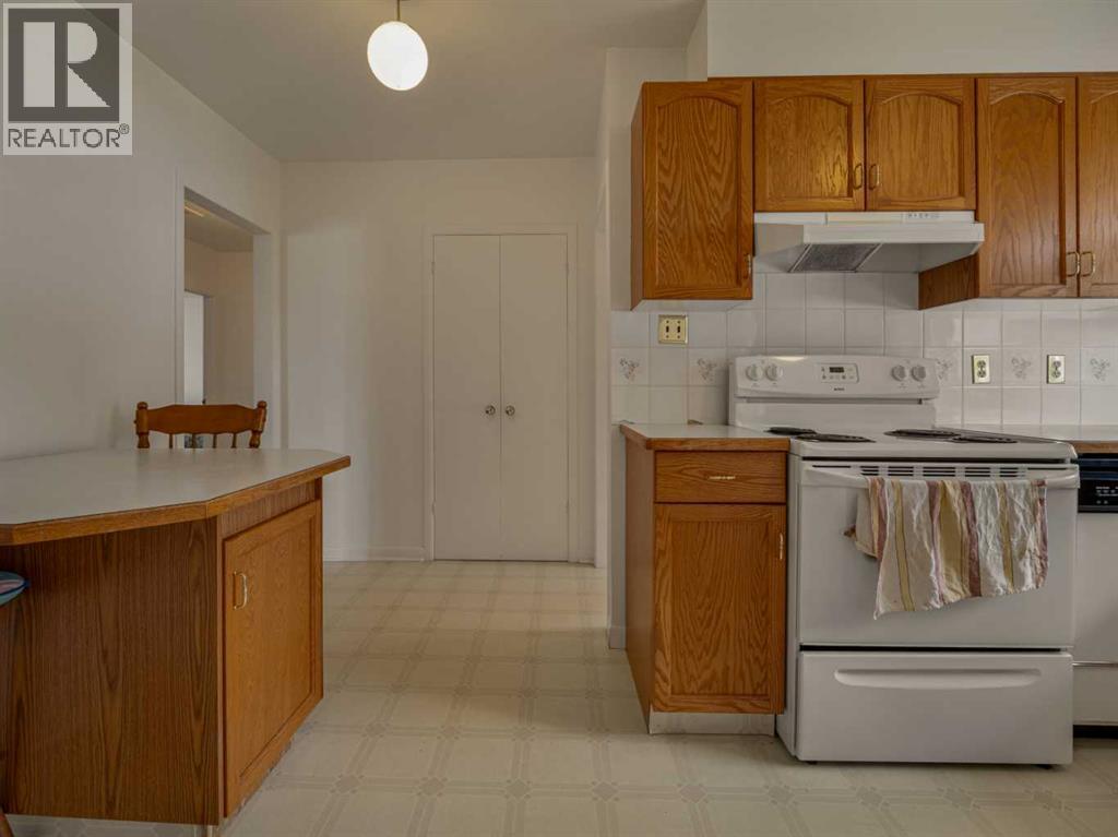 2405 13 Avenue S — photo 11