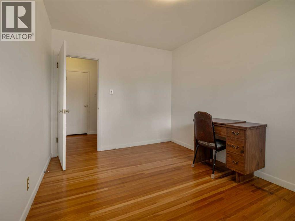 2405 13 Avenue S — photo 22