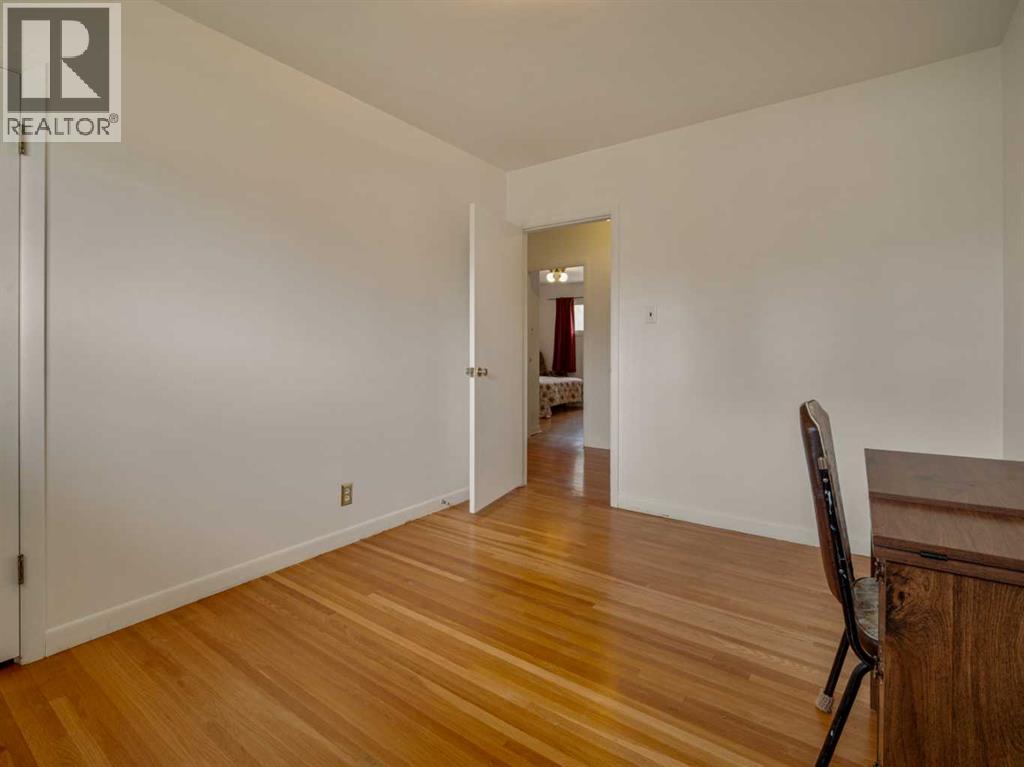 2405 13 Avenue S — photo 23