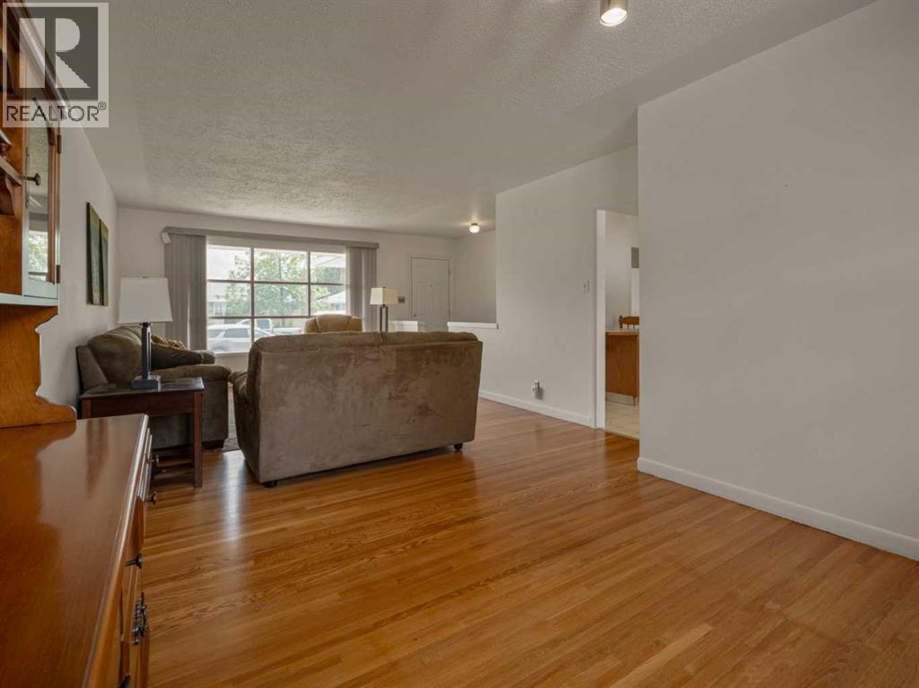 2405 13 Avenue S — photo 9