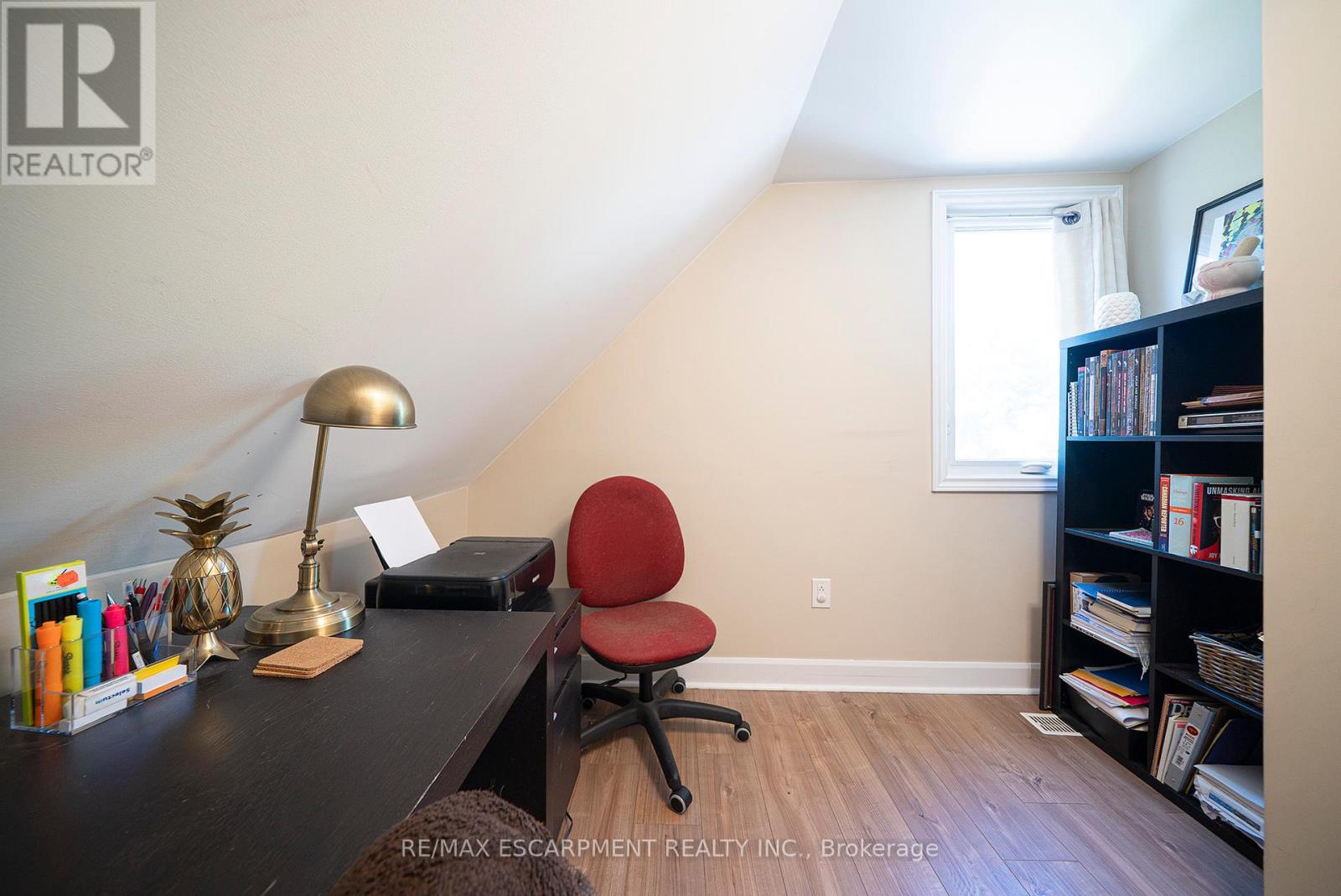 32 ELMWOOD AVENUE - 20