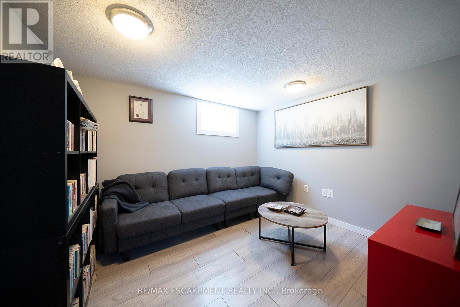 32 ELMWOOD AVENUE - 22