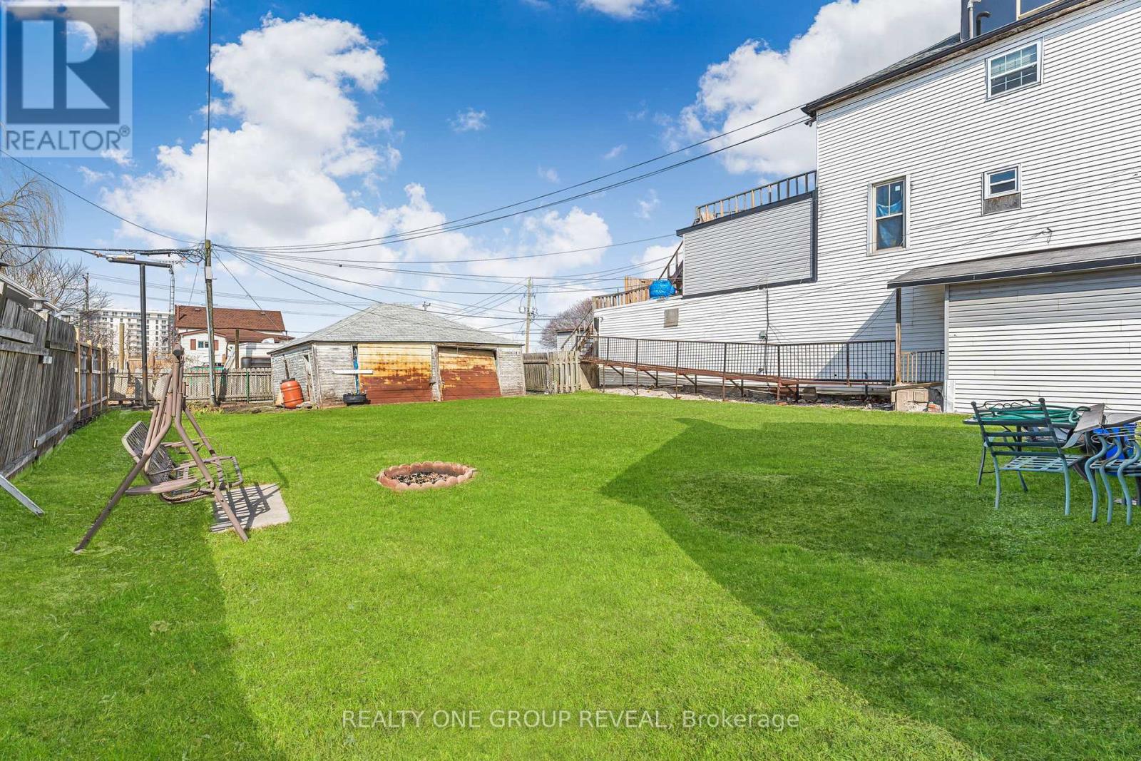 160 FARES STREET - 21