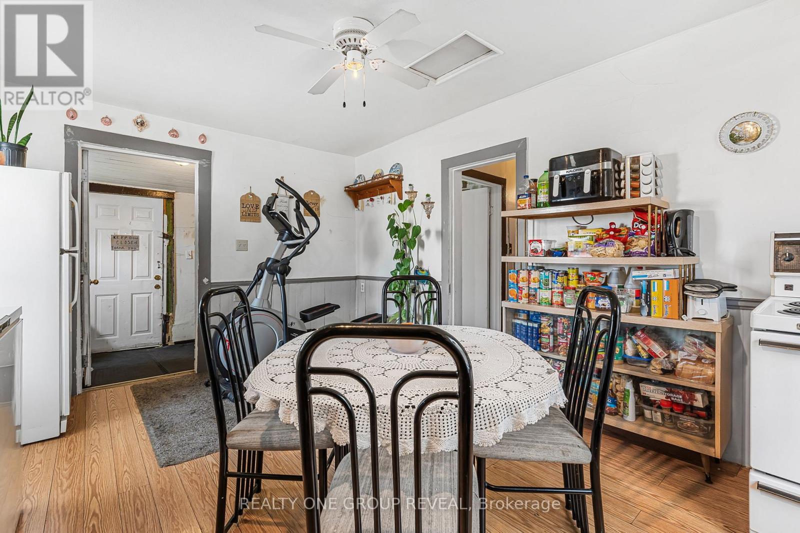 160 FARES STREET - 5