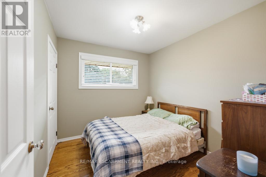 41 ORIOLE CRESCENT - 10